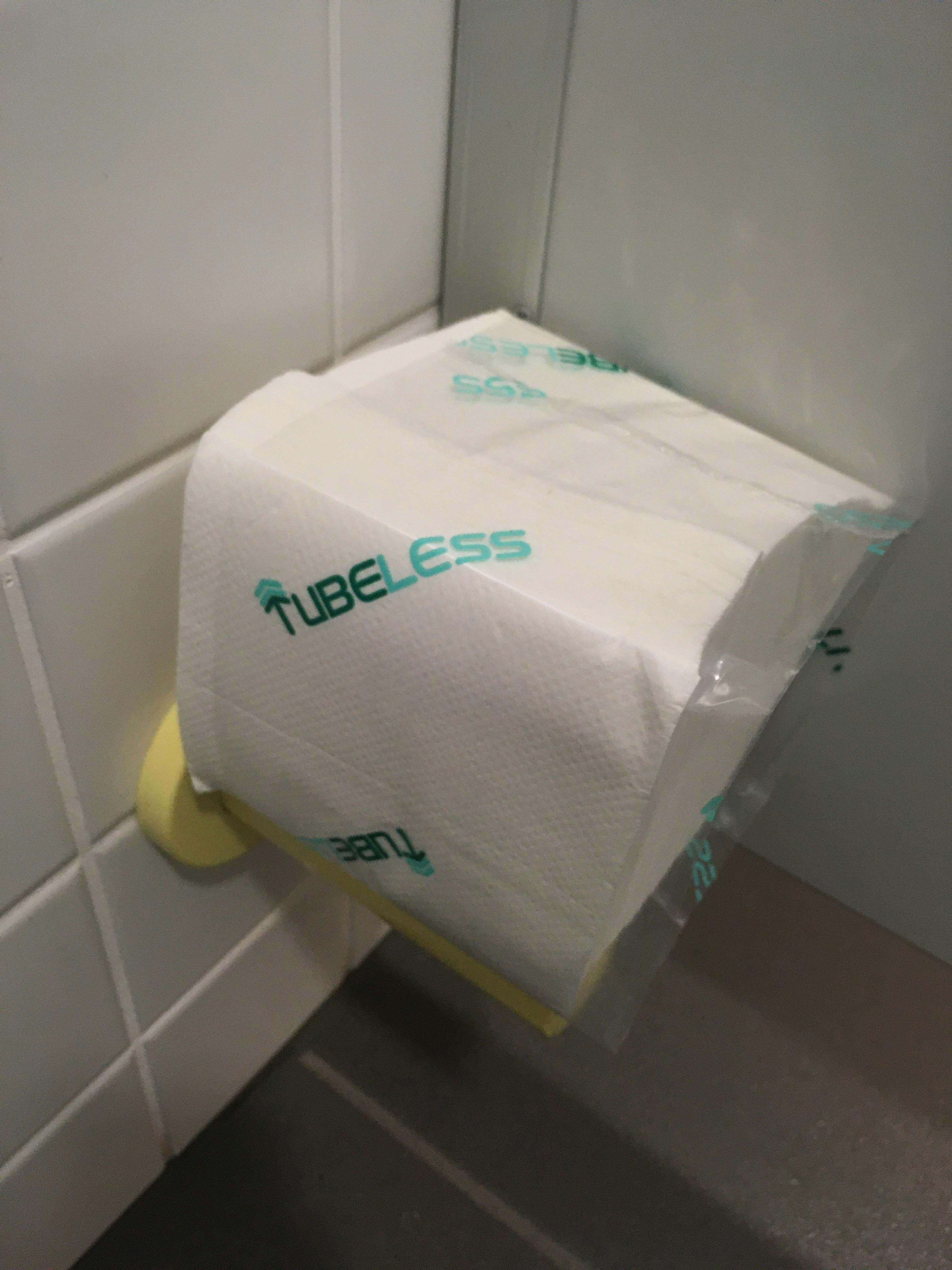 Tubeless cycling toilet paper